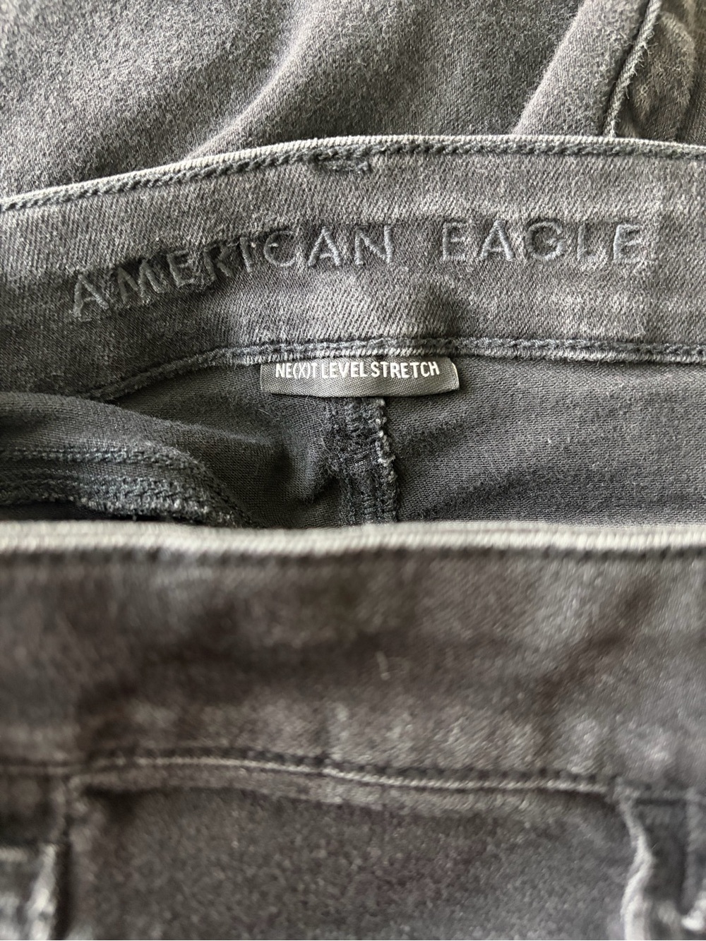 American Eagle Black High-Rise Skinny Jegging Jeans - Picture 4 of 5